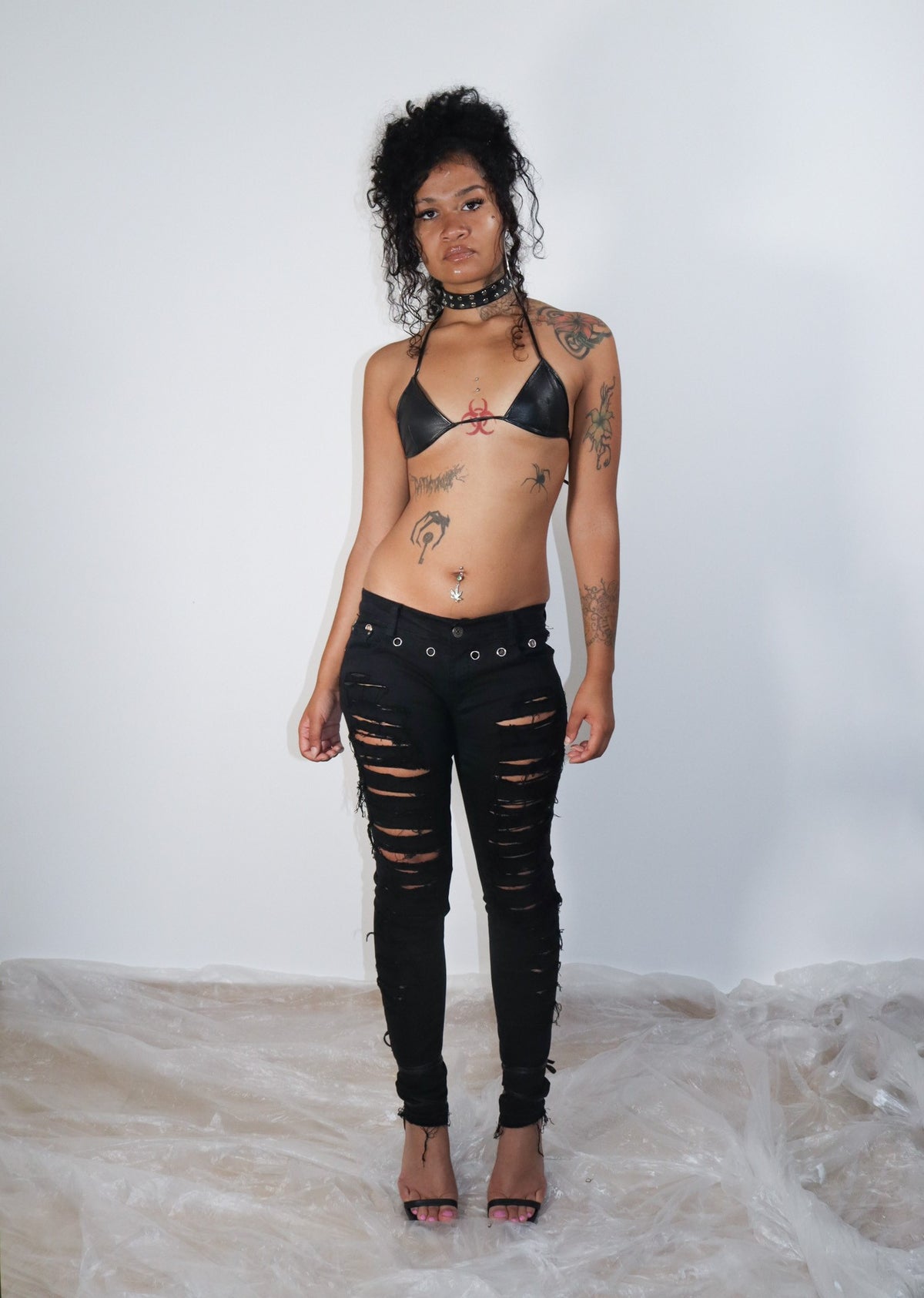 SLASHED OUT SKINNY