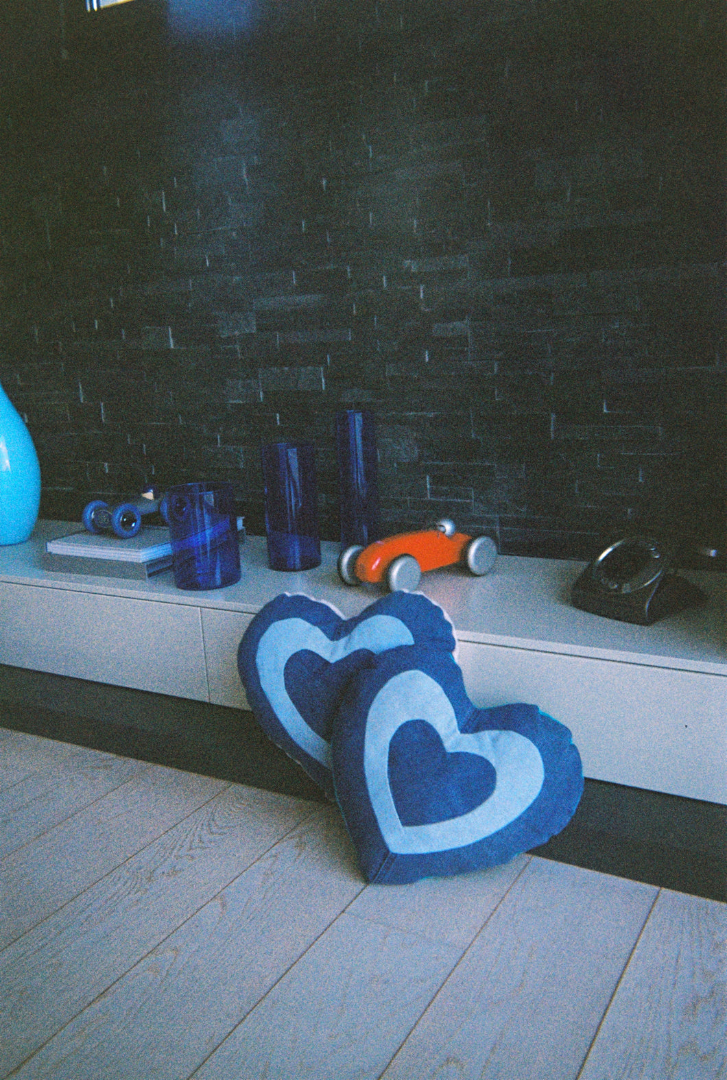 NEW CRUSH PILLOW (DARK BLUE)