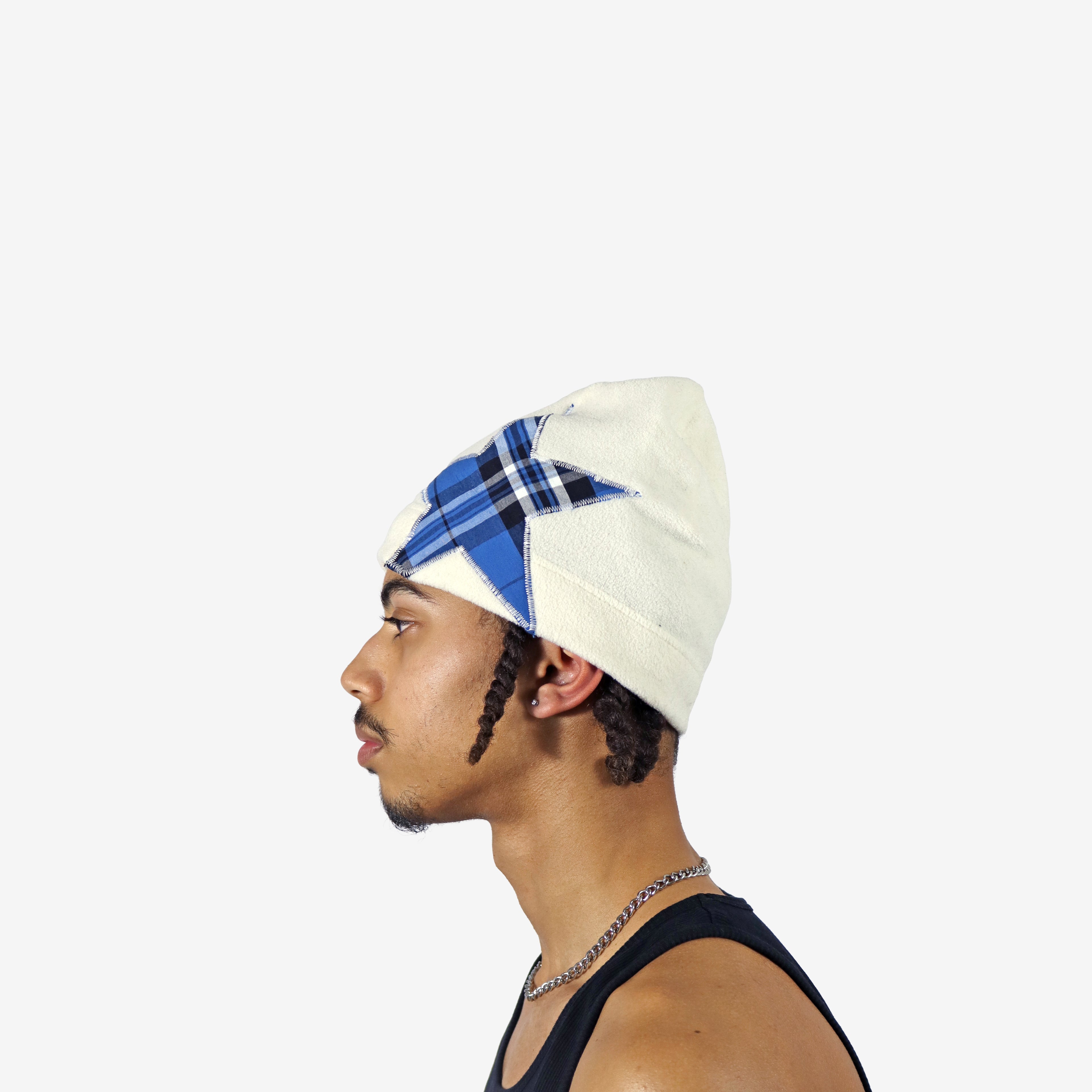 STAR BEANIE WHITE/BLUE