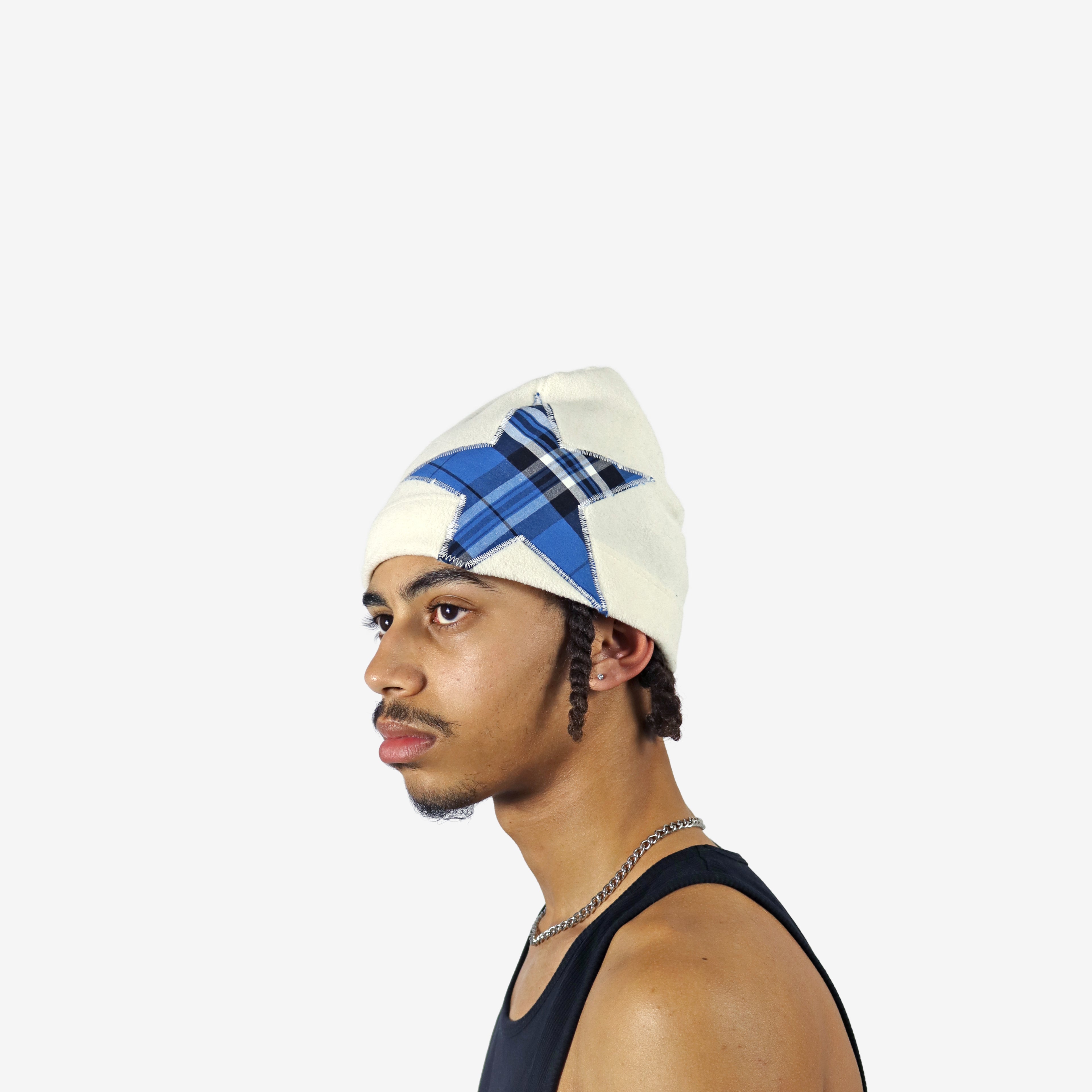 STAR BEANIE WHITE/BLUE