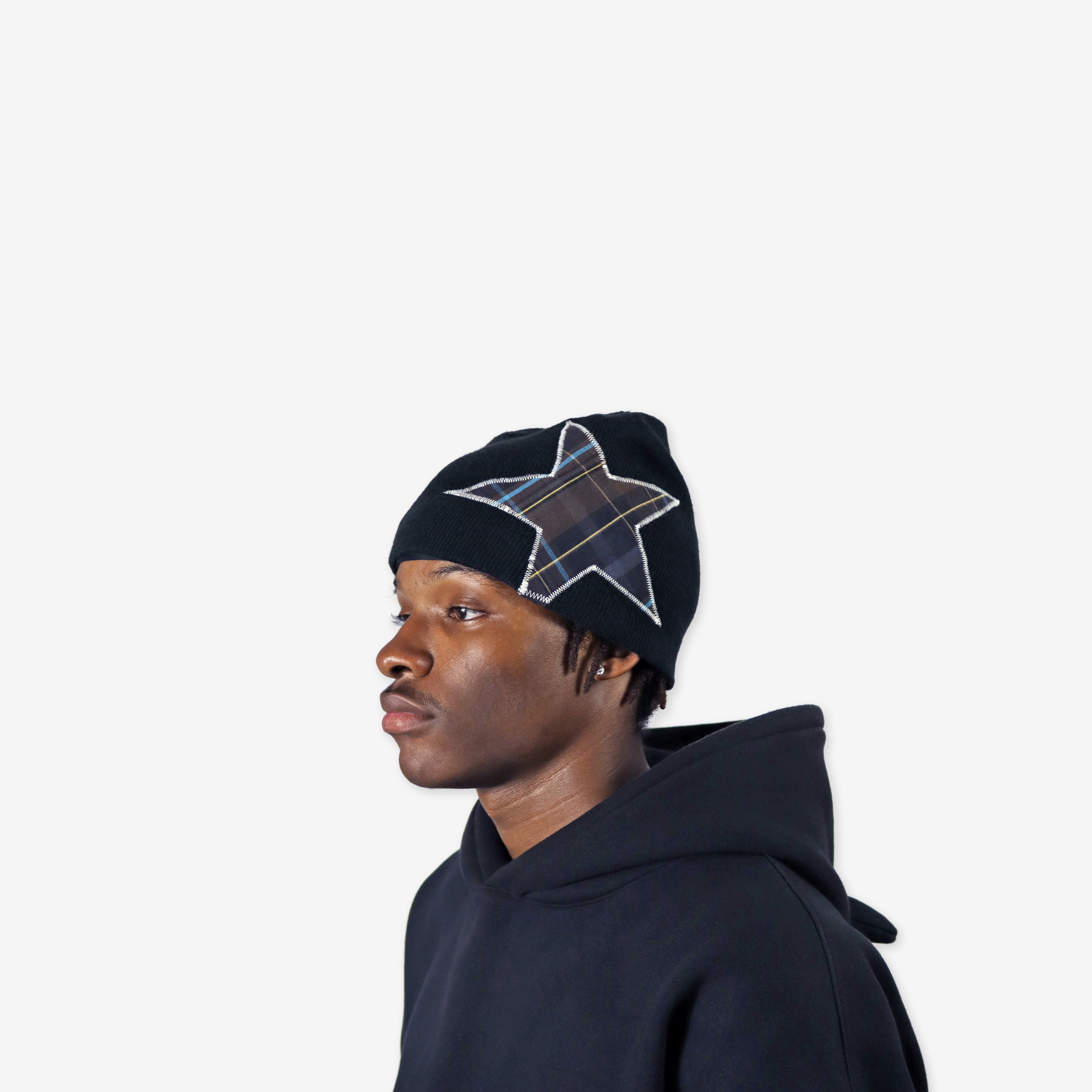 STAR BEANIE BLACK/BROWN