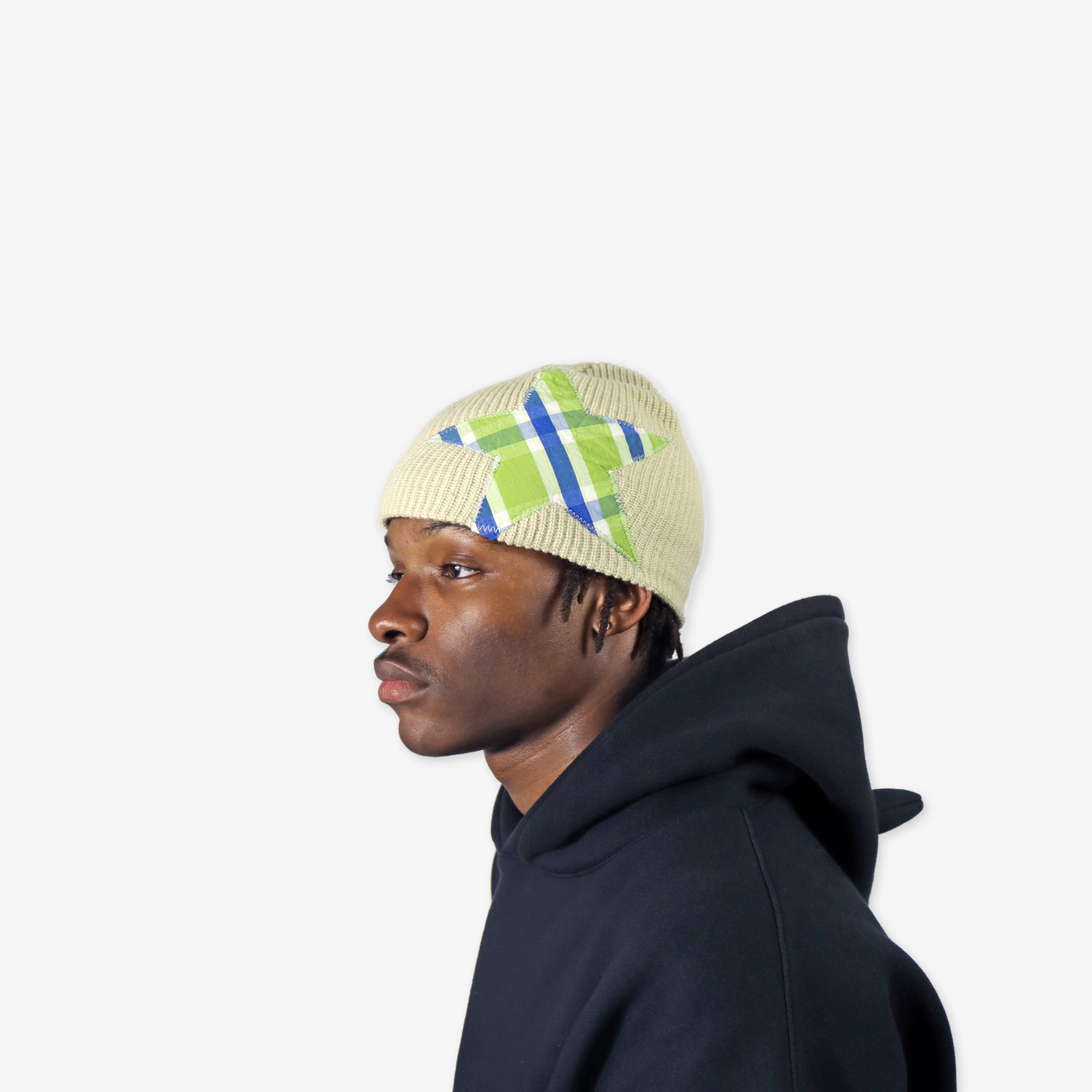 STAR BEANIE BEIGE/GREEN